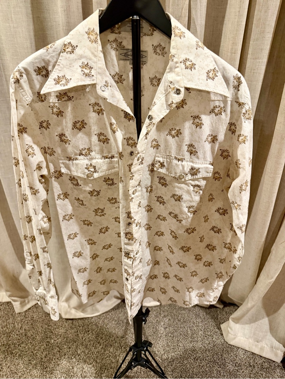 Men's Beige Floral Pearl Snap Button-Up Shirt